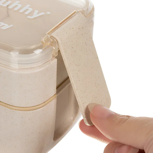 Masszív zár a dobozon