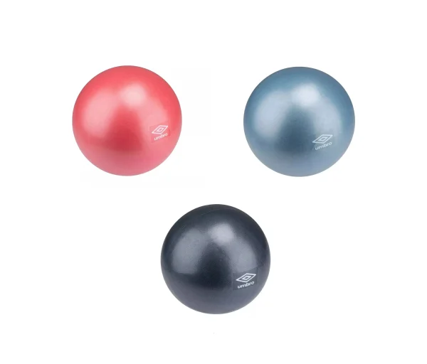 3 db pilates labda egy képen, szürke, kék és piros színben